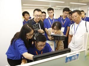 第八届“中国软件杯”大学生软件设计大赛本科组 软件与信息技术服务业的创新引擎与人才摇篮